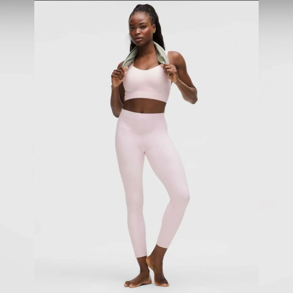 LULULEMON - Like a Cloud Longline Bra D/DD *Ribbed in Blissful Pink. Size 10 - Picture 3 of 7